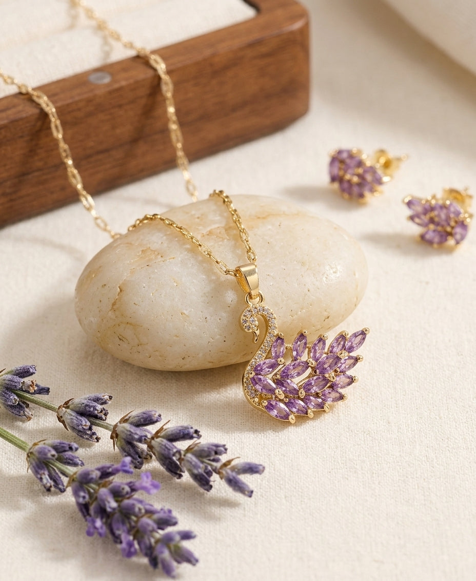 Elegant Swan Crystal Pendant Necklace