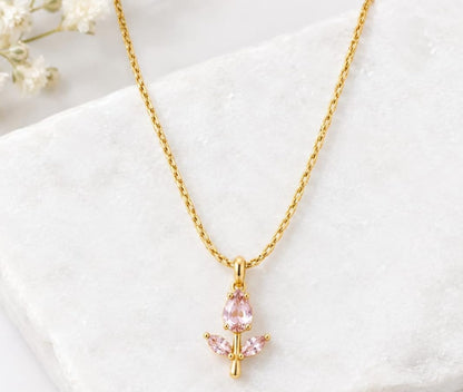 Elegant Tulip Crystal Pendant Necklace