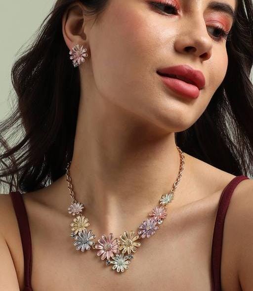 Pastel Daisy Flower Necklace & Earrings Set – Elegant Floral Jewelry